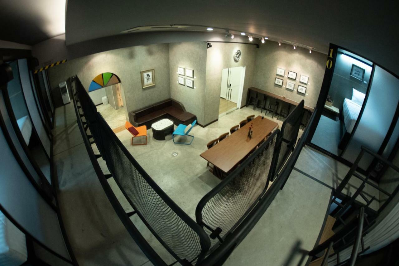 Third Rock Hostel Bangkok Exterior foto